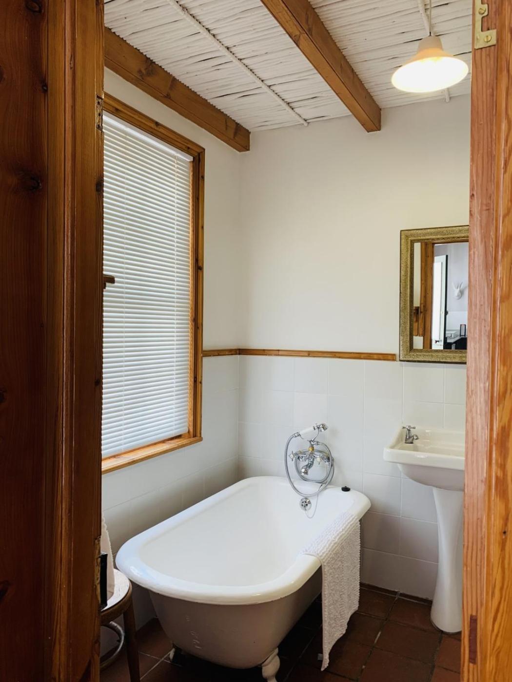 De Wingerd B & B Graaff-Reinet エクステリア 写真